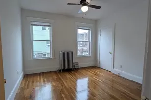 22 Auburn St, Malden, MA 02148 - Photo 14