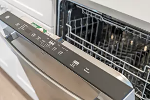 275 Main St, Watertown, MA 02472 - Photo 8