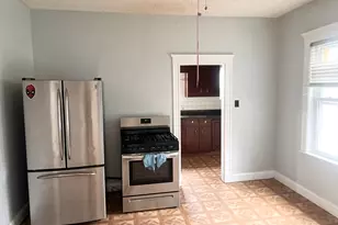 139 Grove St, Chelsea, MA 02150 - Photo 16