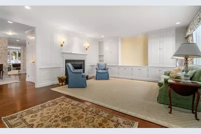 55 Fairgreen Place #55, Brookline, MA 02467 - Photo 8