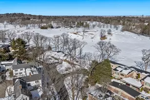 55 Fairgreen Pl, Brookline, MA 02467 - Photo 24