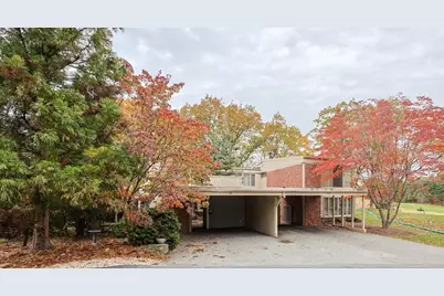 55 Fairgreen Pl #55, Brookline, MA 02467 - Photo 2