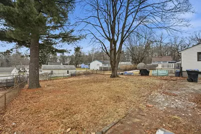 27 Nokomis, Springfield, MA 01109 - Photo 26