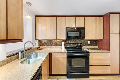 20 Wildwood Dr, Bedford, MA 01730 - Photo 10