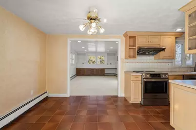 8 Stanley St, Natick, MA 01760 - Photo 8