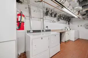 21 Sutherland, Boston, MA 02135 - Photo 12