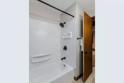 187 Lamont St, Springfield, MA 01119 - Photo 14