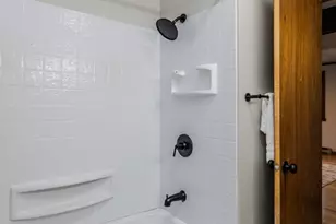 187 Lamont St, Springfield, MA 01119 - Photo 14