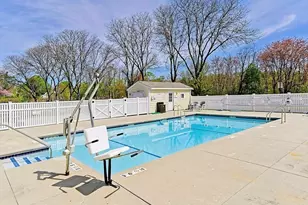 573 Broad St, Weymouth, MA 02189 - Photo 28