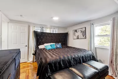 2 Grove St, Methuen, MA 01844 - Photo 24