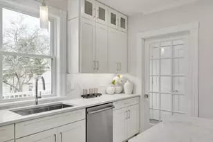 183 Temple St, Boston, MA 02132 - Photo 34