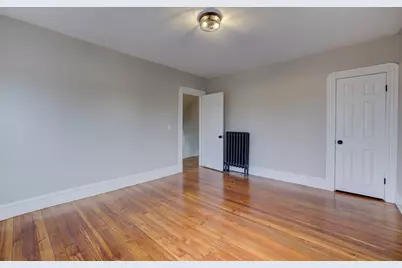 27 Ormond St, Springfield, MA 01108 - Photo 12