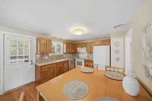 6 Lunar Ave, Braintree, MA 02184 - Photo 8