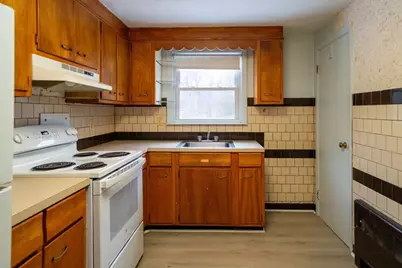 155 South St, Foxboro, MA 02035 - Photo 4
