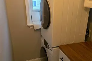 82 Gladstone St, Boston, MA 02128 - Photo 10