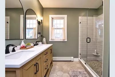 197 Rockland St, Dartmouth, MA 02748 - Photo 14