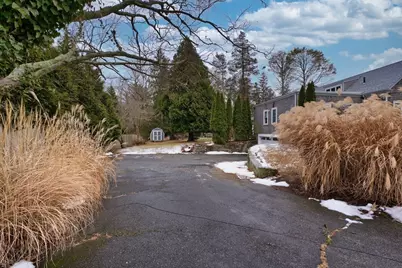 197 Rockland St, Dartmouth, MA 02748 - Photo 26