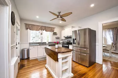 197 Rockland St, Dartmouth, MA 02748 - Photo 4