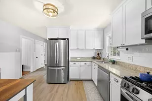 60 Robert, Dracut, MA 01826 - Photo 8