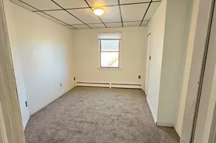 341 Montcalm St, Chicopee, MA 01013 - Photo 8