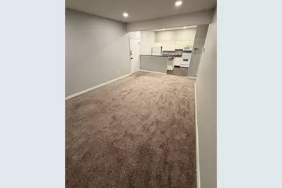 74 Beach St #2-11, Woburn, MA 01801 - Photo 2