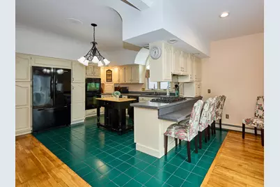 301 Madison, Fall River, MA 02720 - Photo 20