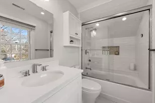 151 Oakland St, Wellesley, MA 02481 - Photo 24