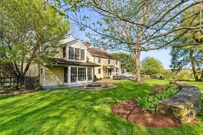 151 Oakland Street, Wellesley, MA 02481 - Photo 2