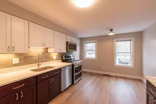 19 Hoyle, Norwood, MA 02062 - Photo 4