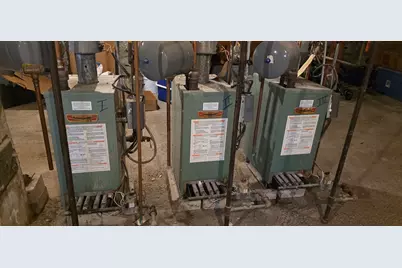 4 Pine St, Taunton, MA 02780 - Photo 14