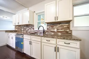 111 W Ashland St, Brockton, MA 02302 - Photo 32