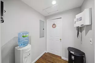 98 Foster St, Peabody, MA 01960 - Photo 22