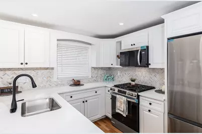 55 Summit St, Salem, MA 01970 - Photo 10