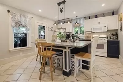 204 Elm, Amesbury, MA 01913 - Photo 4