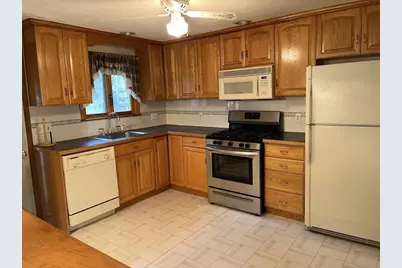 11 Town Line Rd, Burlington, MA 01803 - Photo 10
