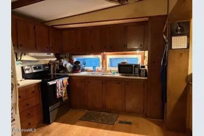 7 Stevens Street, Adams, MA 01220 - Photo 2