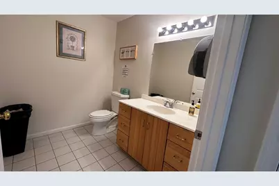 10 Gatehouse Rd #211, Amherst, MA 01002 - Photo 4