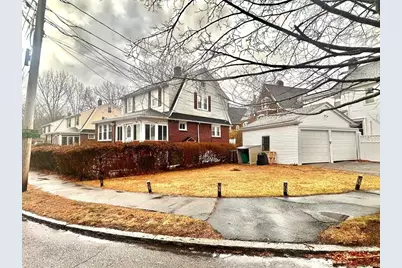 7 Parkway Cres, Milton, MA 02186 - Photo 2