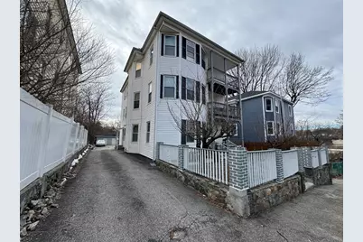 27 Harlow St, Worcester, MA 01605 - Photo 2