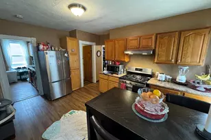 27 Harlow St, Worcester, MA 01605 - Photo 4