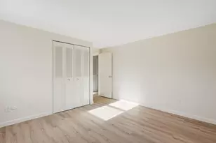 237 Main St, Reading, MA 01867 - Photo 16