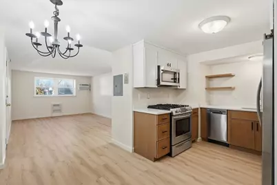 237 Main St #A4, Reading, MA 01867 - Photo 4