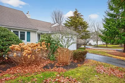 18 Windward St #18, Mashpee, MA 02649 - Photo 4