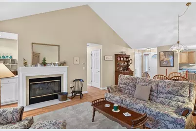 18 Windward St #18, Mashpee, MA 02649 - Photo 14