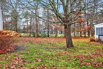 18 Windward St #18, Mashpee, MA 02649 - Photo 10