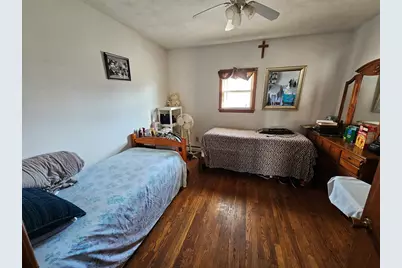 65 Beattie St, Fall River, MA 02723 - Photo 8