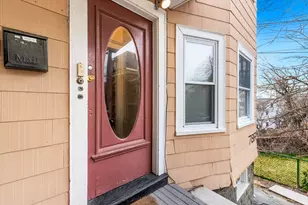 78R Mt Vernon St, Somerville, MA 02145 - Photo 4