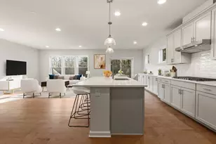 13 Lloyd Cir, Norton, MA 02766 - Photo 10