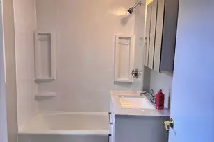 66 Taylor St, Holyoke, MA 01040 - Photo 16