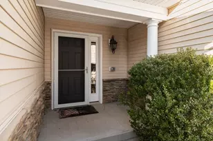 28 Bowood Ln, Marlborough, MA 01752 - Photo 2